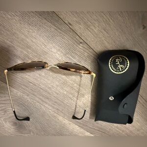 Ray-Ban Tortoise Shell Sunglasses Round RB2447